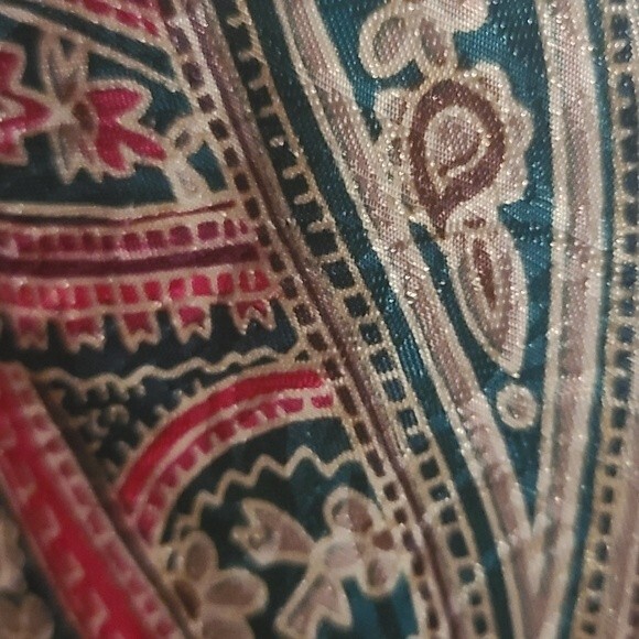 Victoria's Secret Vintage Paisley Print Robe - Picture 3 of 8